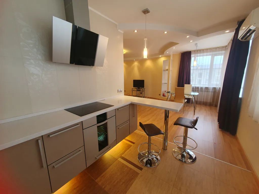 Квартира Квартира Уютная и светлая студия в центре с джакузи и парковочным местом. — Выборг