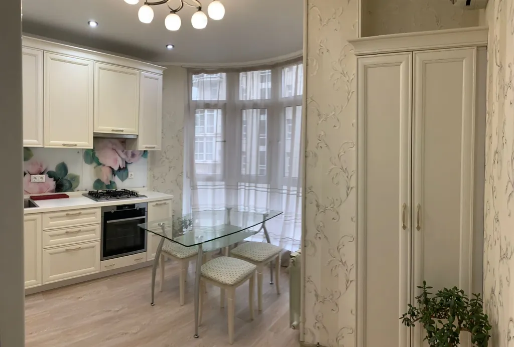 Просторная квартира в ЖК Солнечный город — аренда посуточно в Сириус