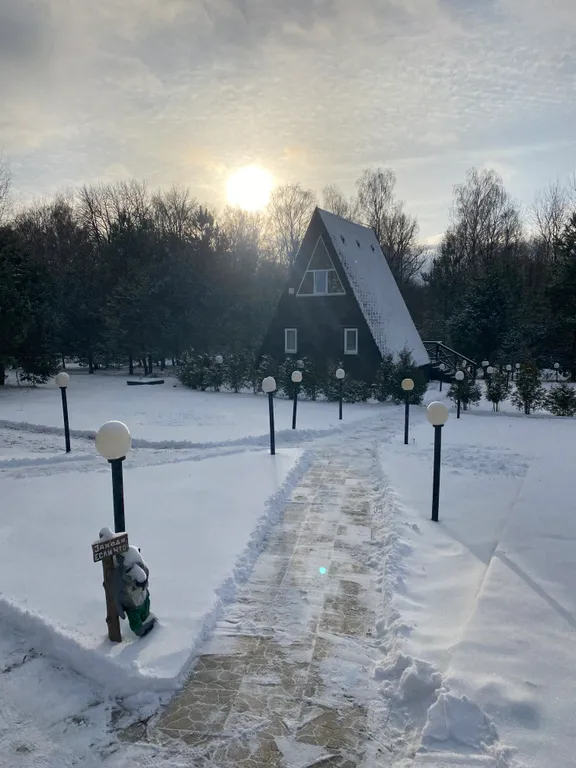 Романтический отдых в доме на границе с лесом