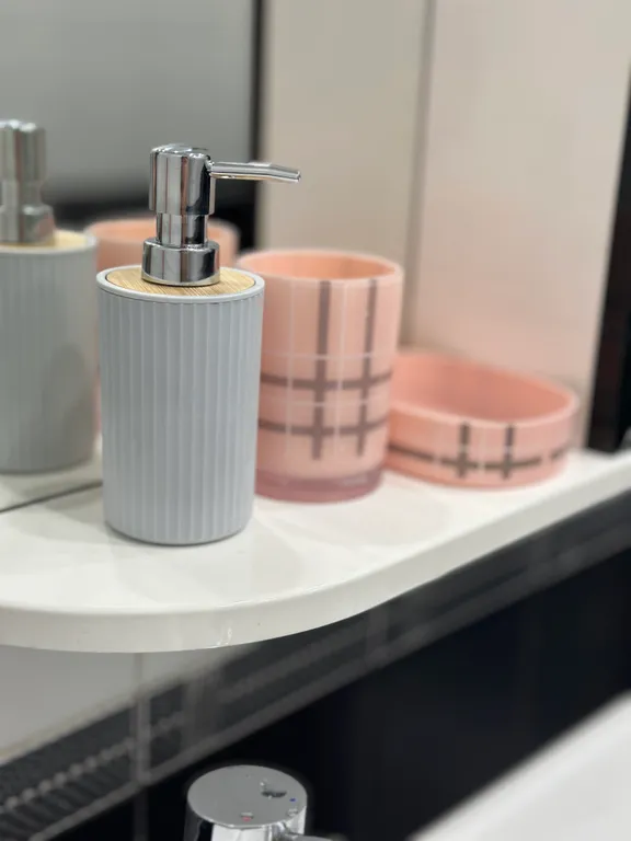 Квартира Квартира на Дальневосточной 128 — Иркутск