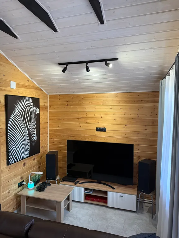 Одноэтажный двухкомнатный дом БарнХаус в черте города