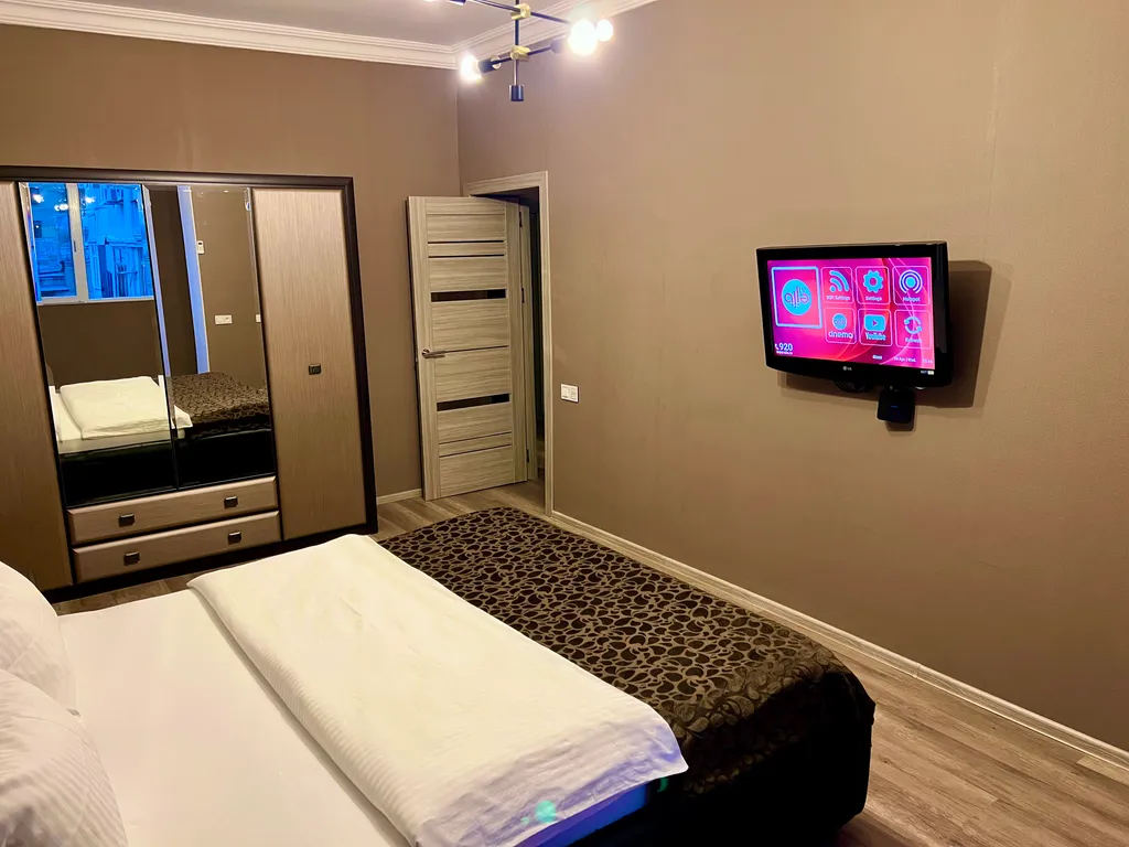 Panoramic Apartments в центре Баку Вид на Flame Towers F1 Track