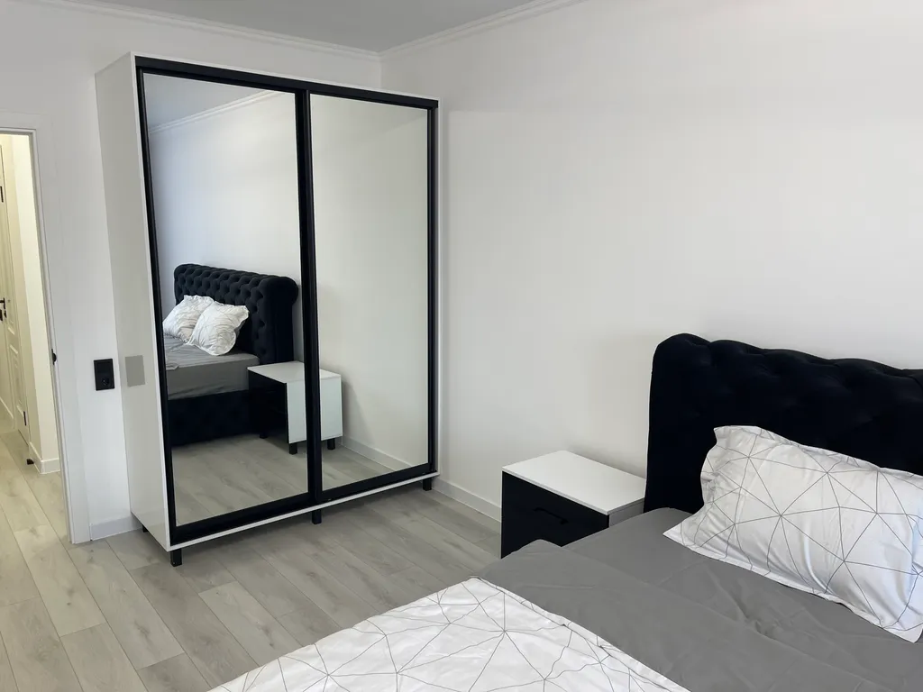 Апартамент 42