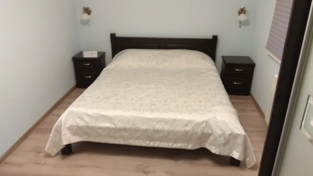 Коттедж Уютный двухэтажный коттедж с двориком — Евпатория