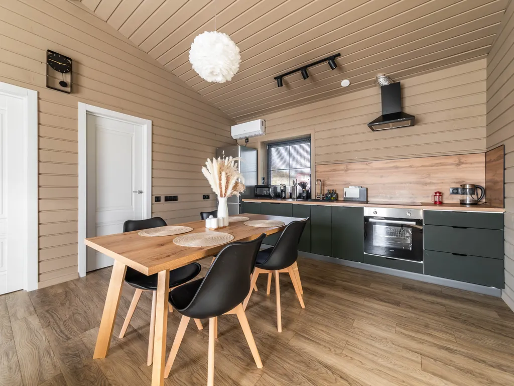 Коттедж Уютный современный дом с чаном вблизи елового леса — Черемыкино