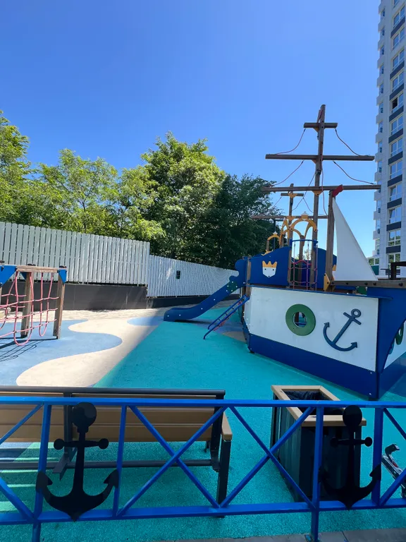 Студия в доме бизнес класса на море