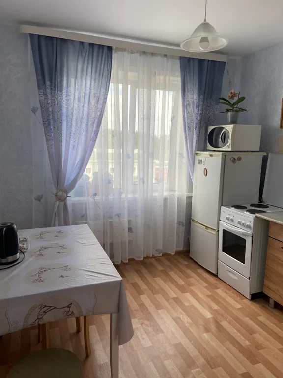Квартира 3-комнатная Квартира — Новосибирск