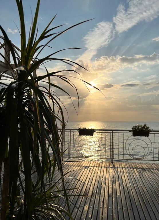 Коттедж у моря