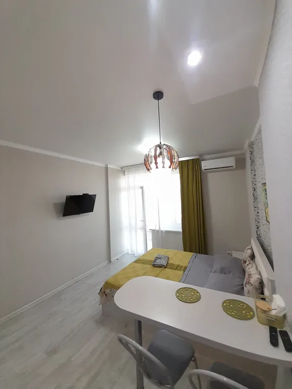 Студия в новом доме в центре