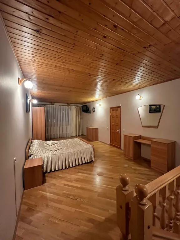 Красивый дом с баней и бассейном