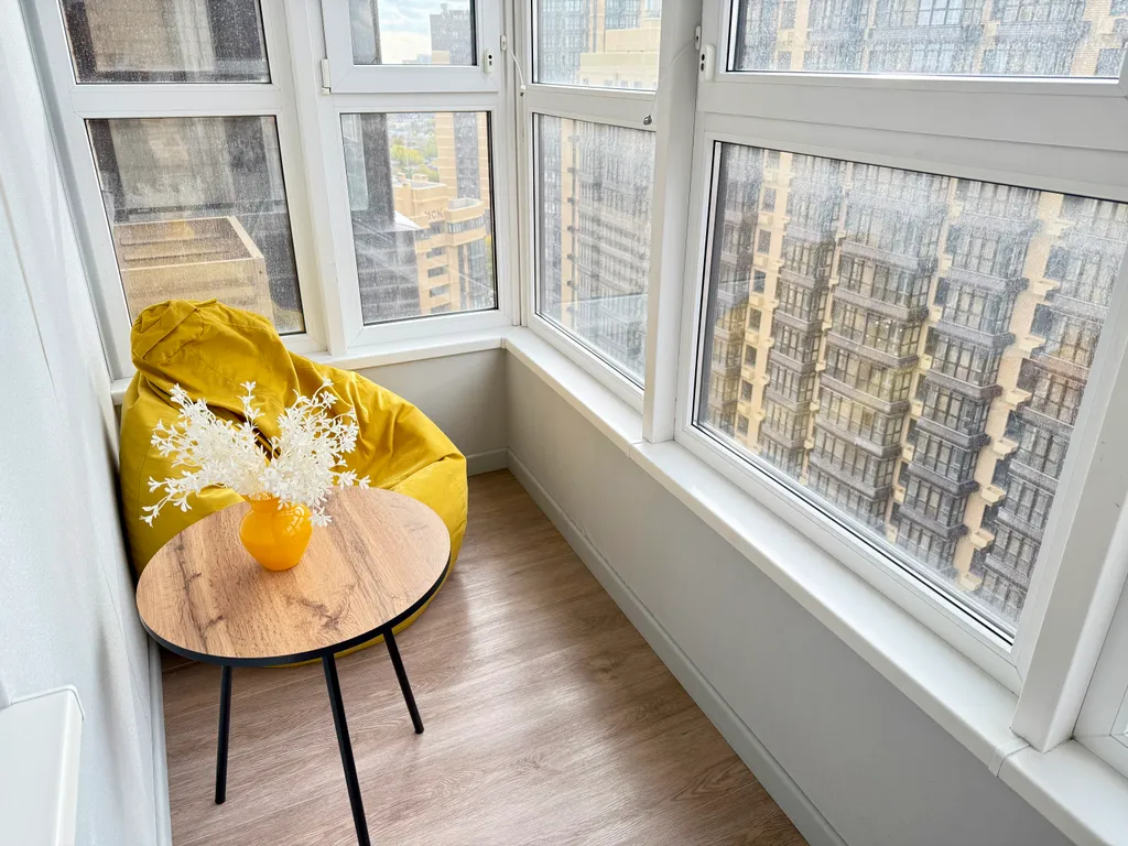 Авторская студия рядом с ТРК Горизонт