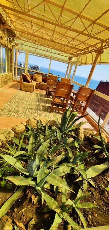 Апартаменты с панорамными террасами на море