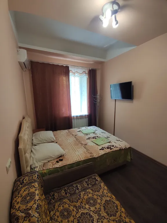 Квартира 2-хкомнатные апартаменты — Евпатория