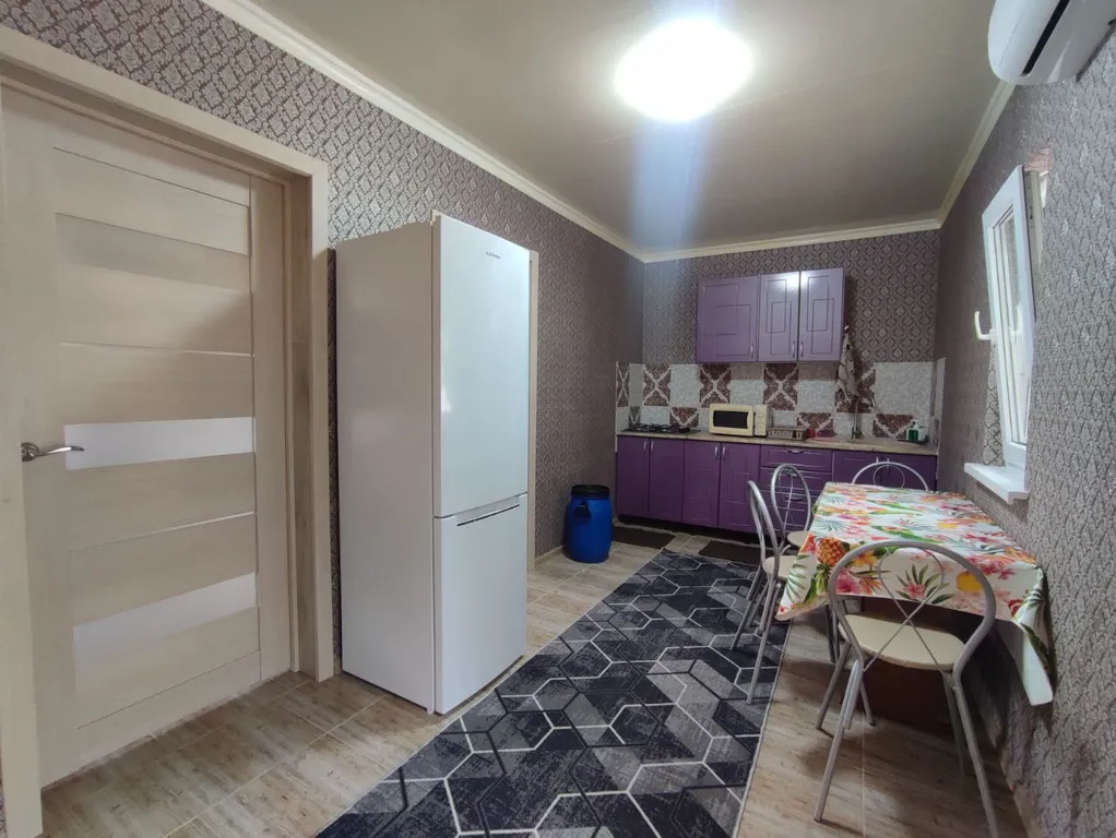 Благоустроенный домик с двумя изолированными комнатами для гостей