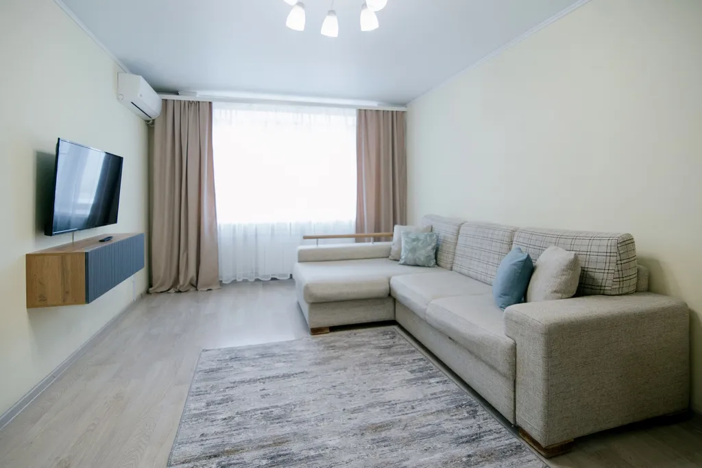 Большая квартира рядом с ЖД Институтом