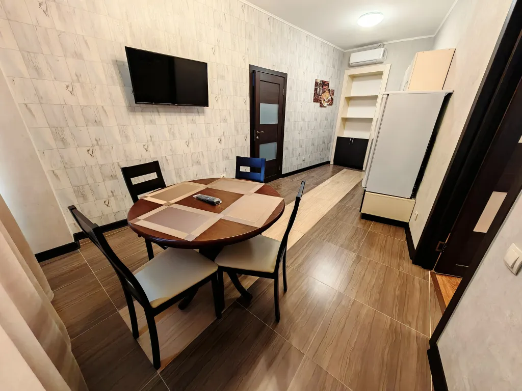 4-комнатная Квартира