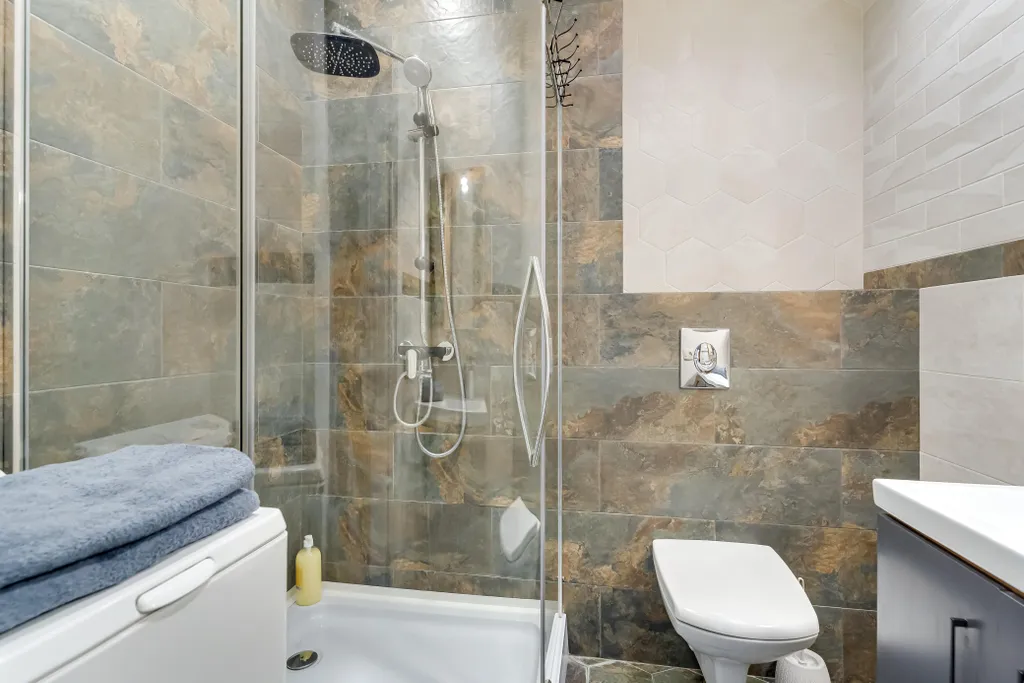 Сдам двушку до 6 человек рядом с ЮВО, отчетные документы