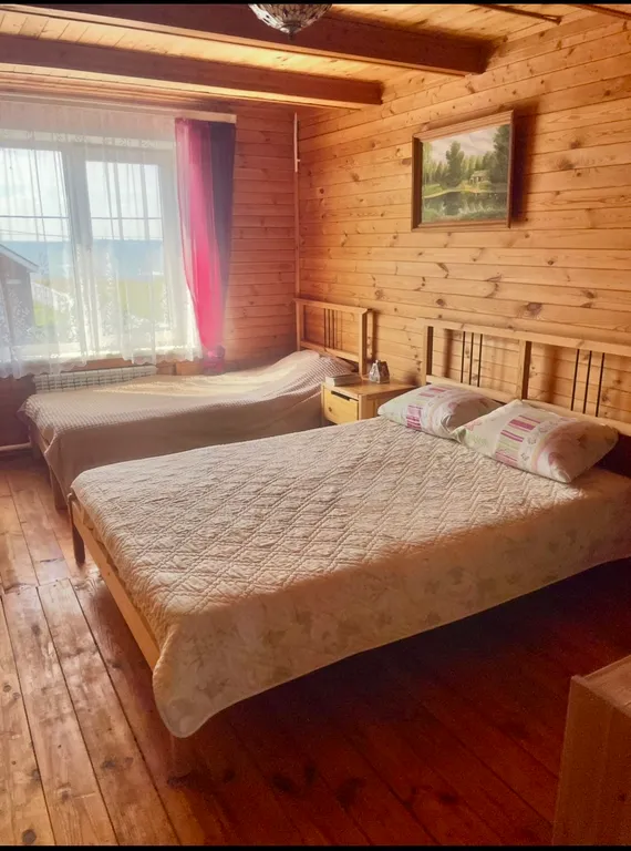 Уютный дом на берегу реки Кама