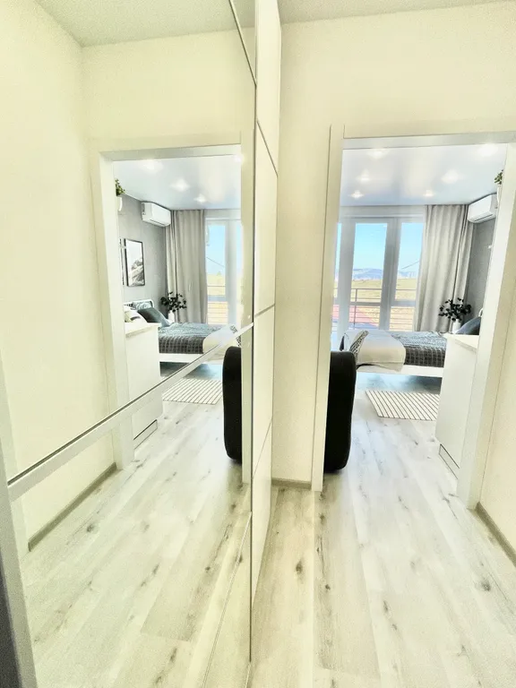 Квартира Для романтической пары или семьи квартира с видом на горы и море — Севастополь