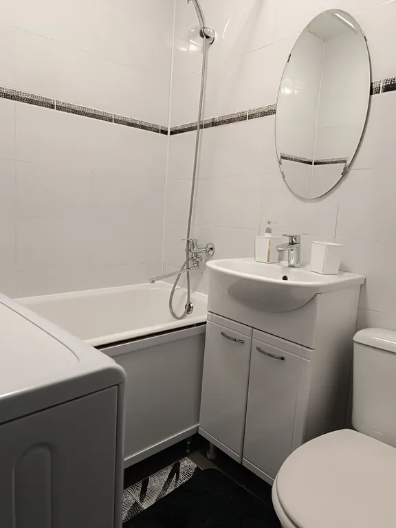 Отличная двухкомнатная квартира рядом с ЦУМом и Дворцом Спорта