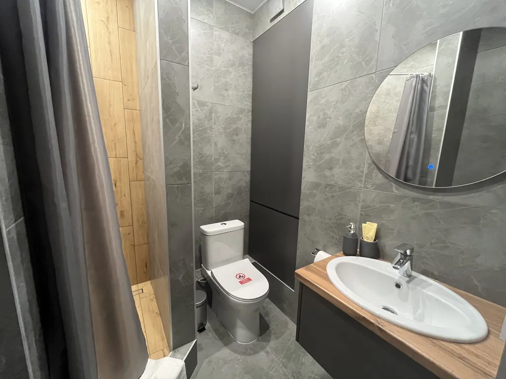 Авторская студия рядом с ТРК Горизонт