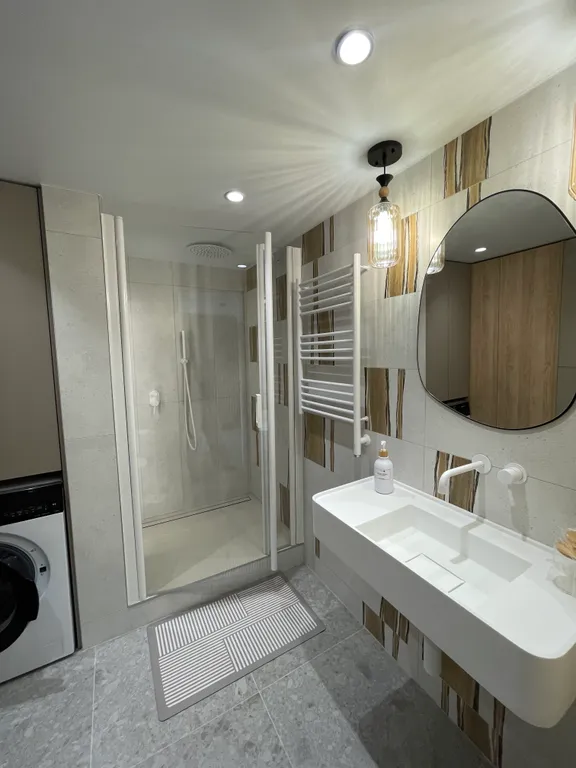 Двухуровневая студия в самом центре