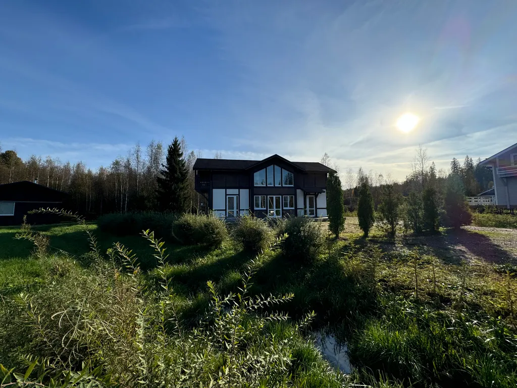 Дом у озера