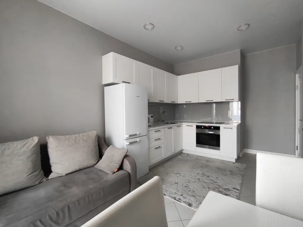 Квартира Уютная квартира на берегу реки в закрытом жилом комплексе — Новосибирск