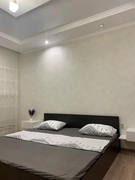 С видом на горы и реку Миасс