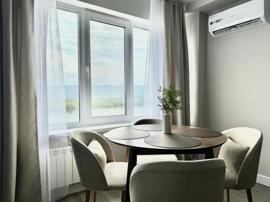 Уютная квартира с шикарным панорамным видом на Енисей