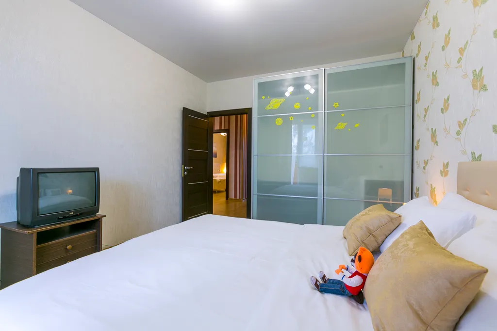 Комфорт и уют в двухкомнатной квартире на тихой улице