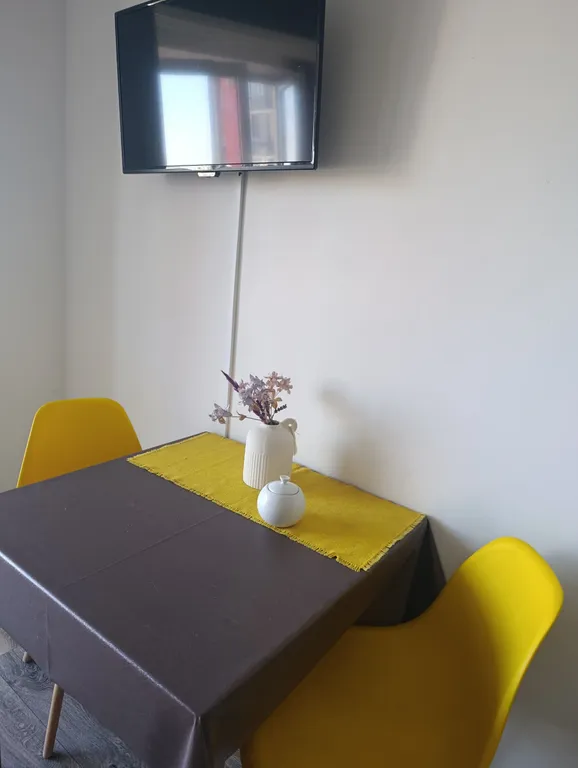 Уютная студия на берегу реки Волхов