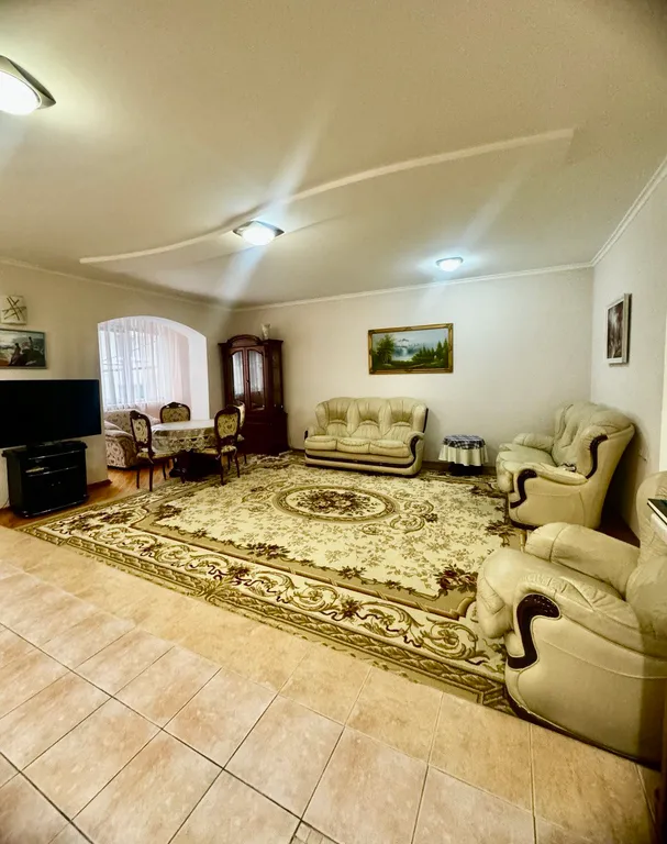 Уютная двухэтажная трехкомнатная квартира с евроремонтом — аренда посуточно в Кисловодск