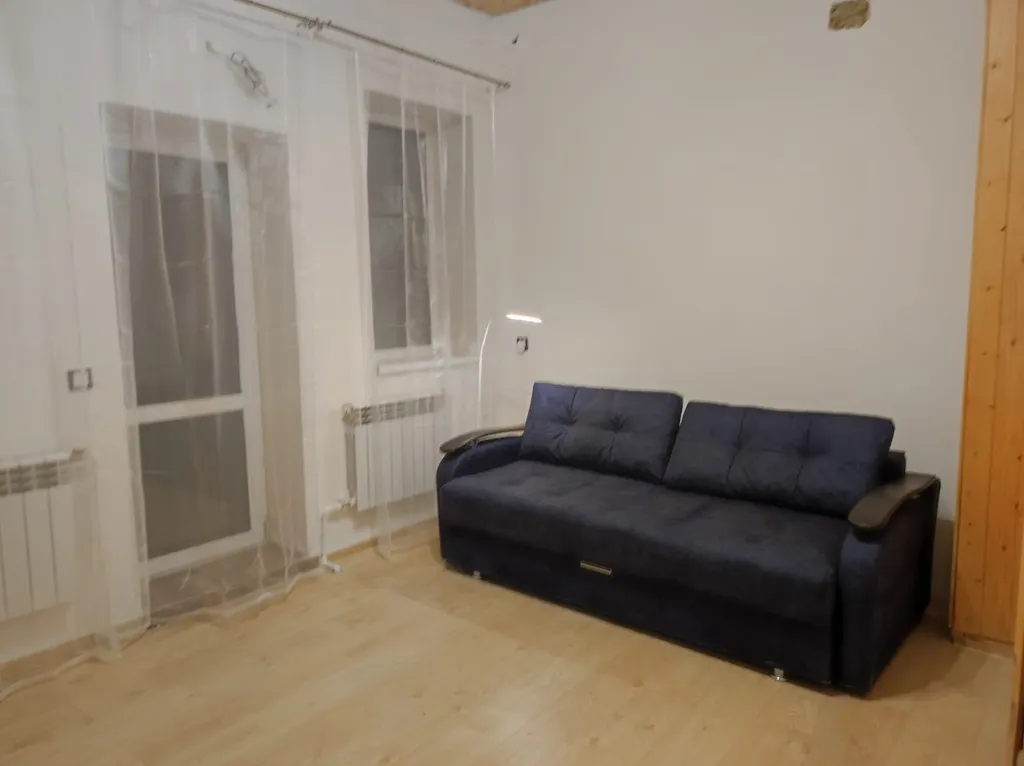 8-комнатный Дом