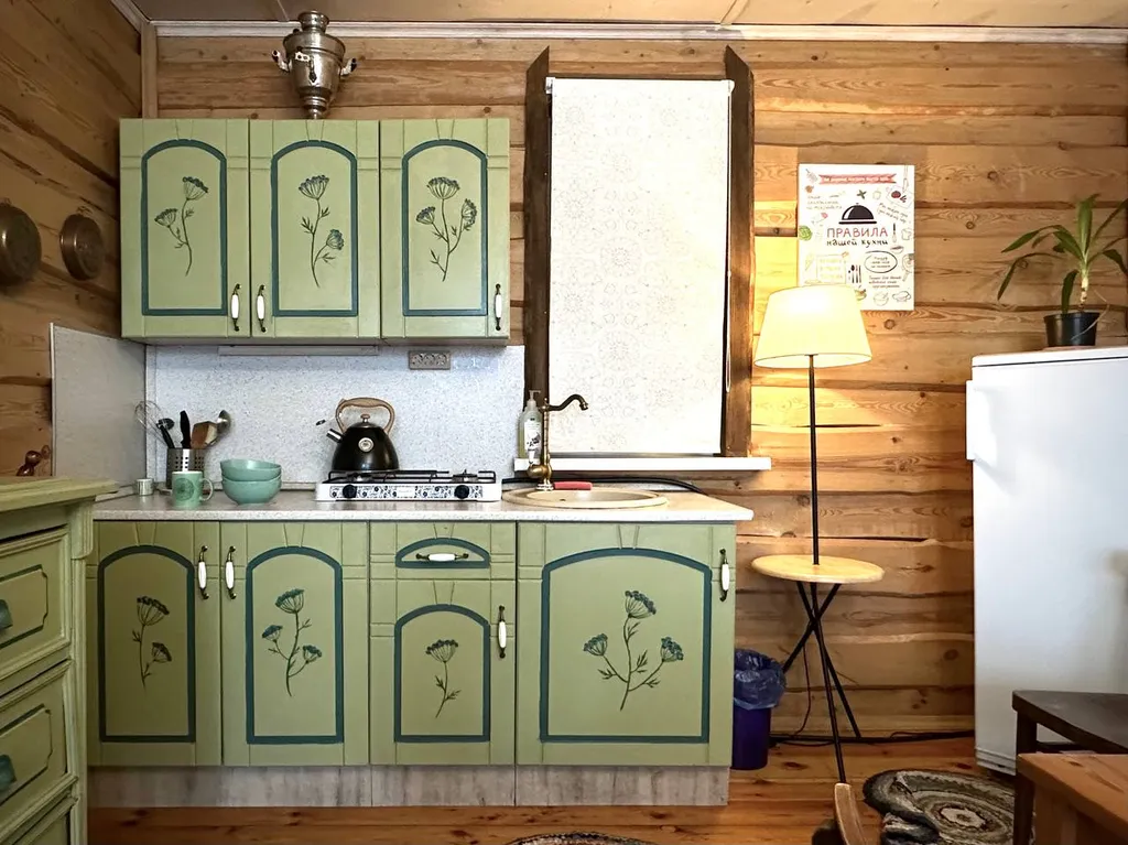 Просторный, уютный деревянный дом в центре города, возле реки и озера