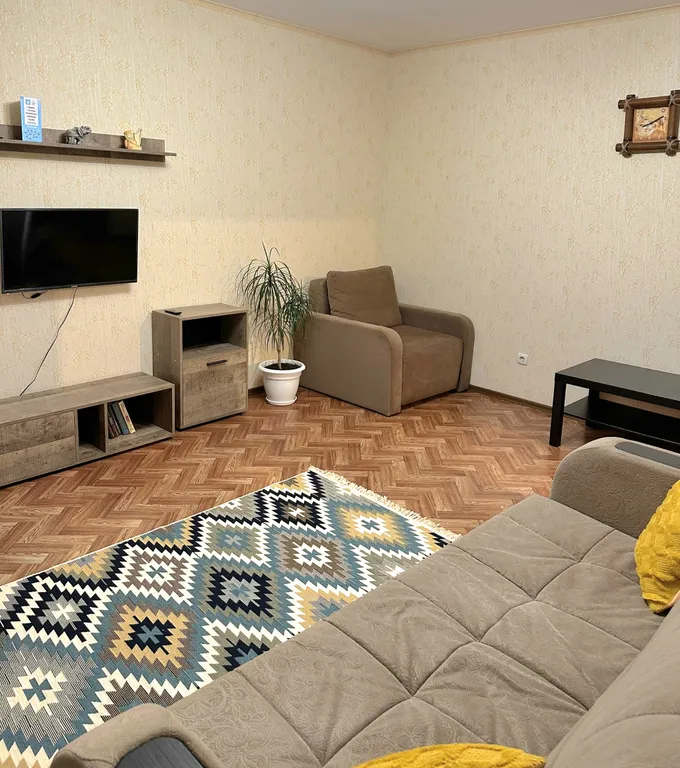 Квартира Уютная, просторная квартира в ЖК Солнечный — Тихвин