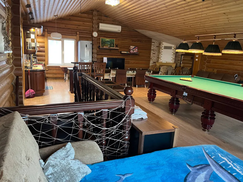 Аренда Коттеджа с баней, бассейном, джакузи, стадионом и зоной барбекю