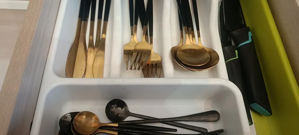 Дом с купелью и сауной, костровой зоной, мангалом и качелями