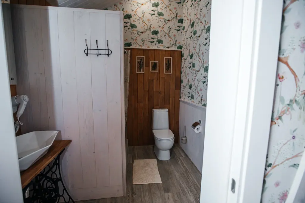 Дом с видом на лес