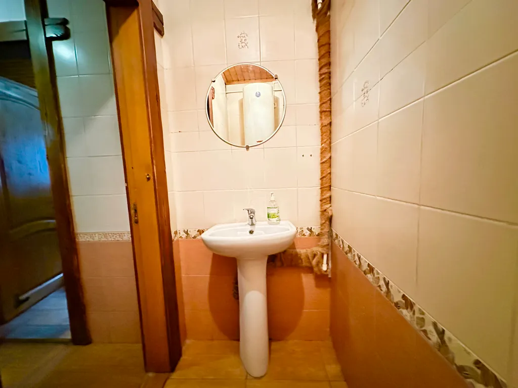 Сруб с баней на дровах