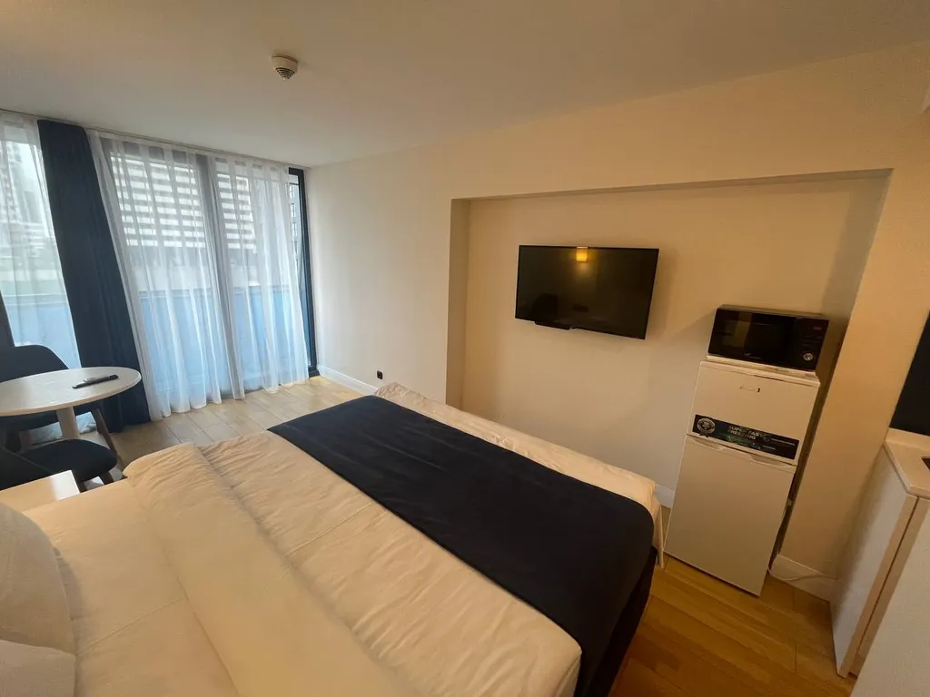 Апартаменты на первой береговой линии в апарт-отеле orbi city