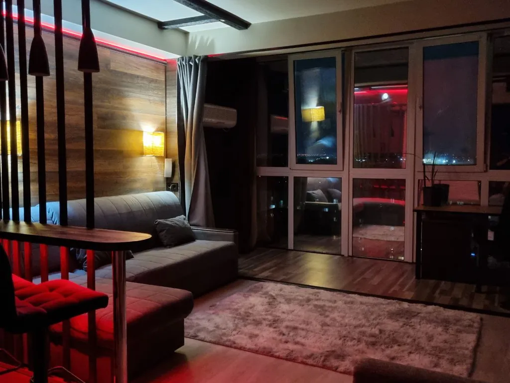 Квартира Квартира с панорамным видом и дизайнерским ремонтом — Сапроново