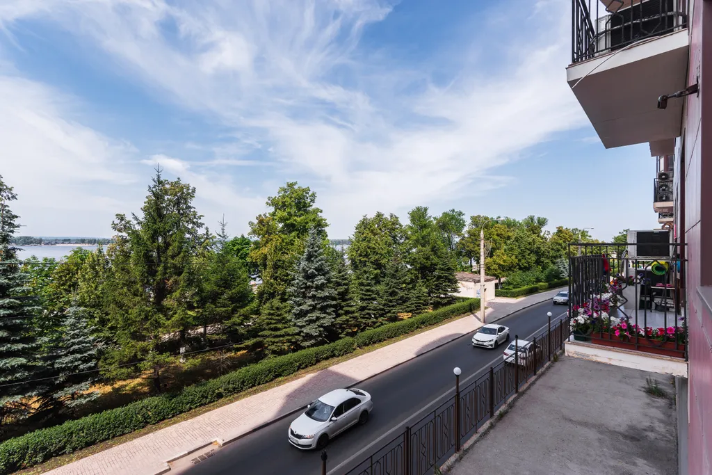 Апартаменты KliuchnikOFF с видом на Волгу