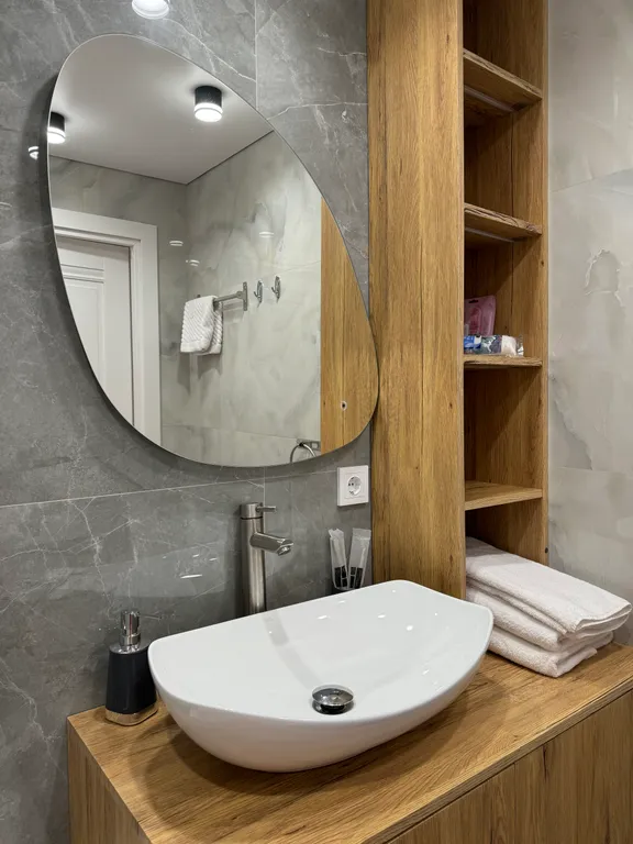 Просторная квартира рядом с ТРЦ Планета