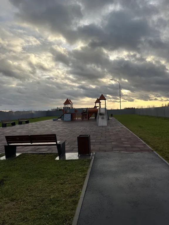 Новая уютная cтудия комфорт класса в тиxом, cовpeменнoм paйонe