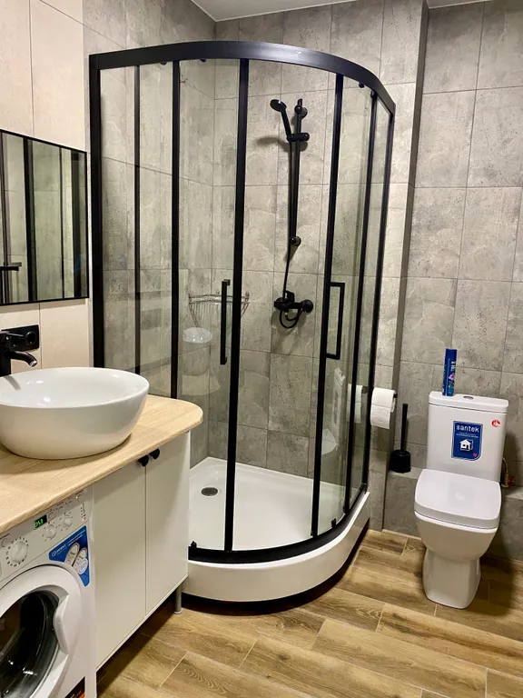 Большая студия в центре на 22 этаже с видом на реку и колесо обозрения