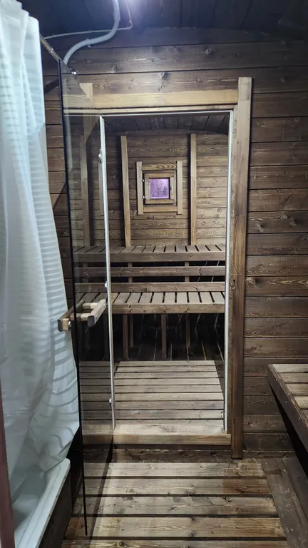 Дом с 2 спальнями и баней рядом с Коробицыно