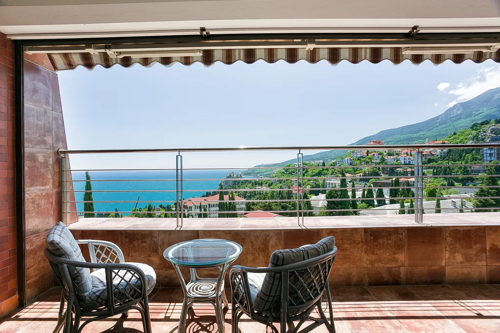 4-комнатная Квартира