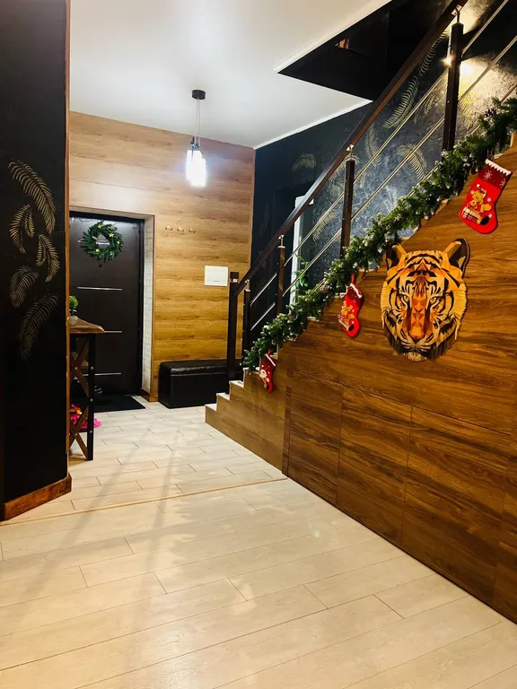 Дом с бассейном