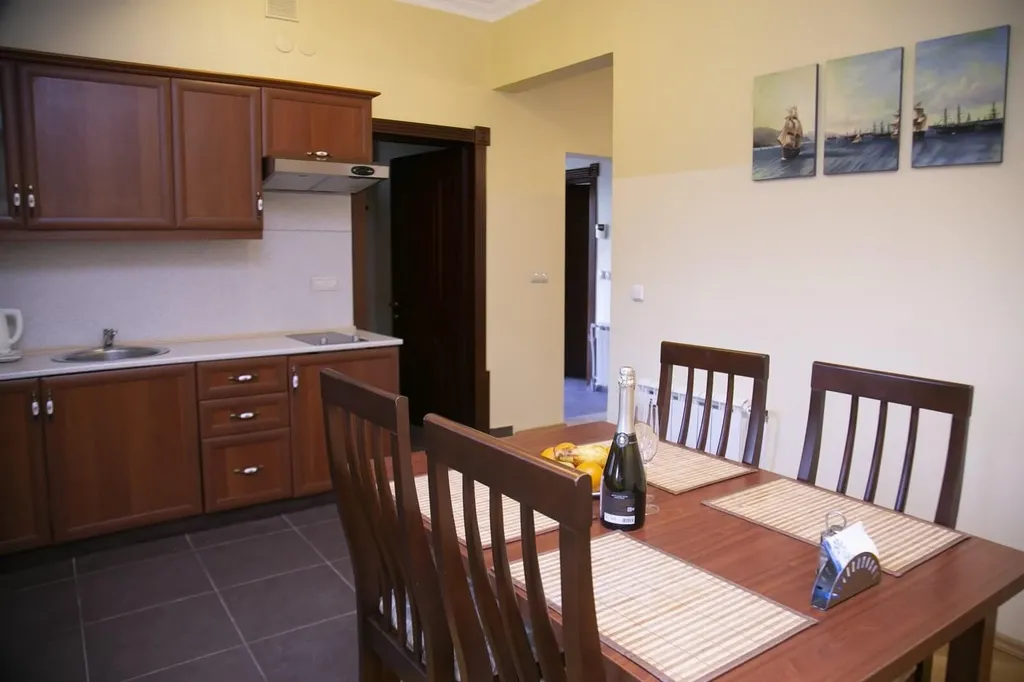 4-комнатный Дом